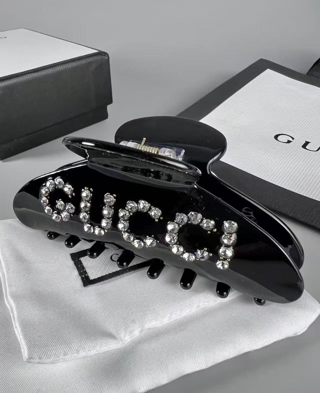Gucci hair clip