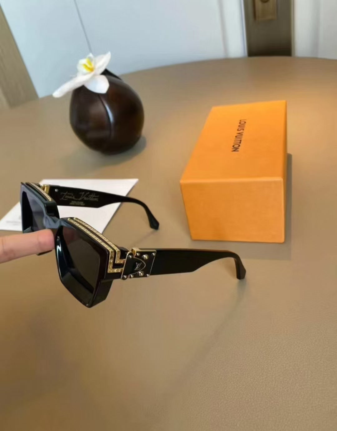LV- Sunglasses with the packaging box